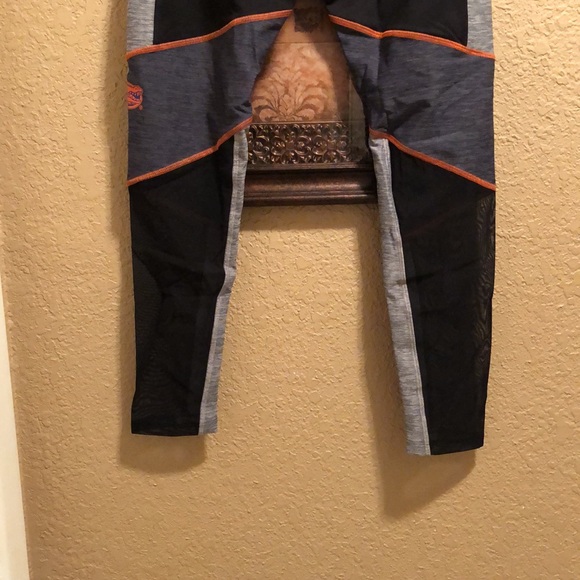 NWT PINK Victoria’s Secret Collegiate Collection Florida Gators Ultimate Legging - Picture 9 of 17